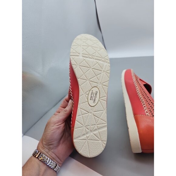 New EARTH ORIGINS Lark Lizzy Red Leather Cutouts Flat Comfort Shoes Size 9M - Picture 5 of 7